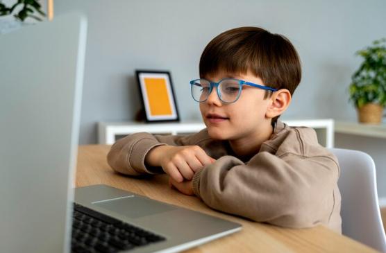 5 Kelebihan Chromebook untuk Bantu Anak Belajar, Mudah dan Cepat!